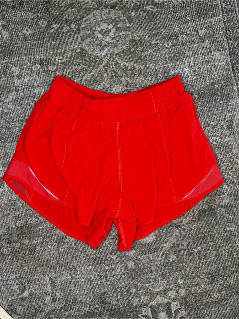 Lululemon Hotty Hot Bright Red Athelthic Shorts Size 6Tall 4”